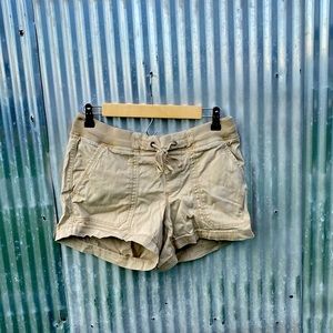 Khaki comfy shorts
